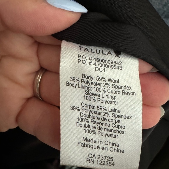 ARITZIA TALULA wool blend blazer with black gold crest buttons, black (US 2) - Picture 5 of 5